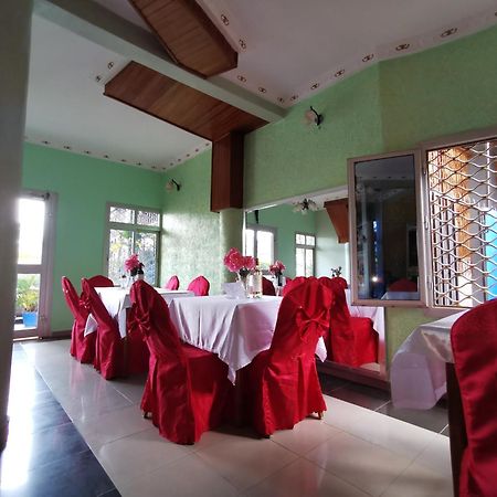 Tchatcha Hotel Yaoundé Exterior foto